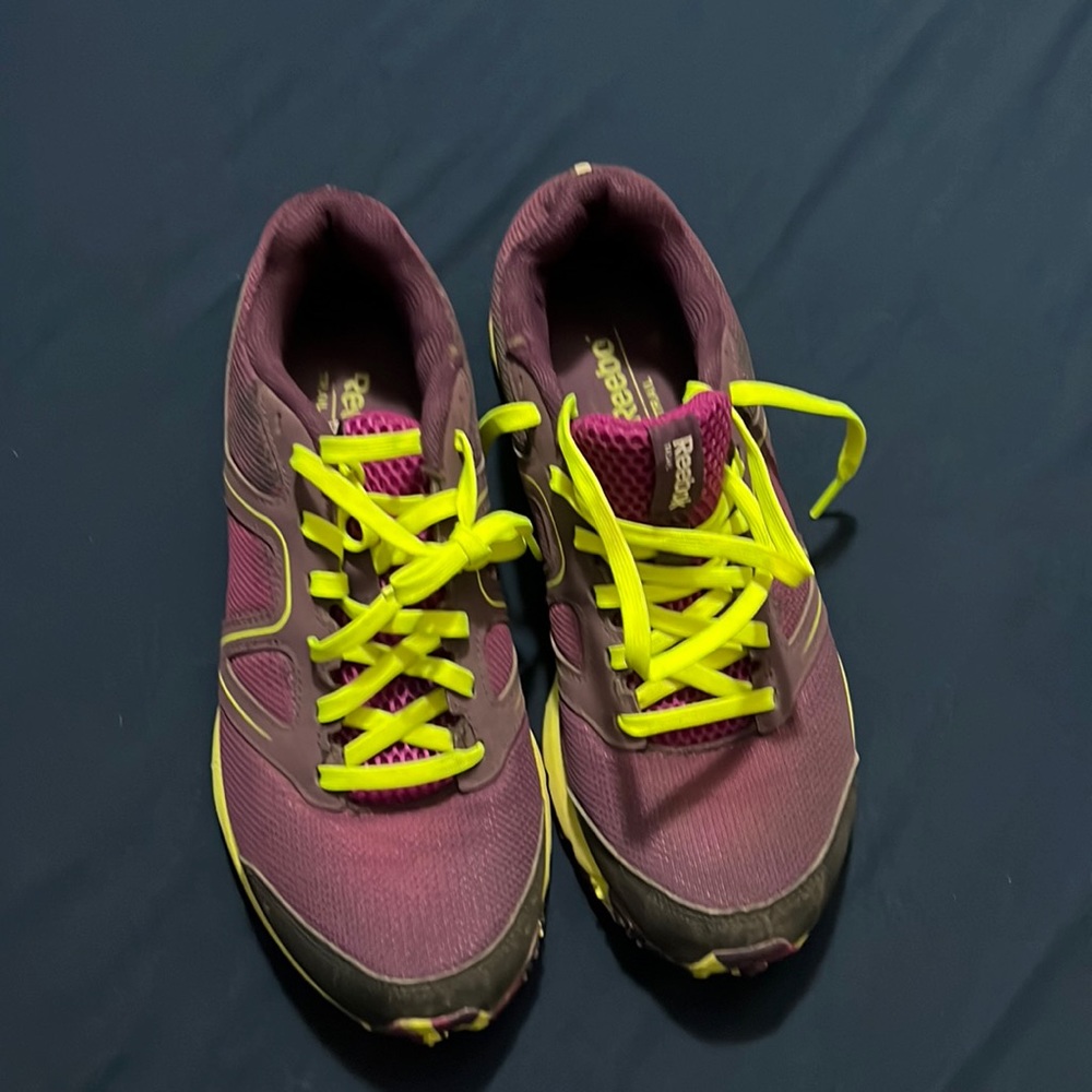 Reebook hiking sneakers size 8 women